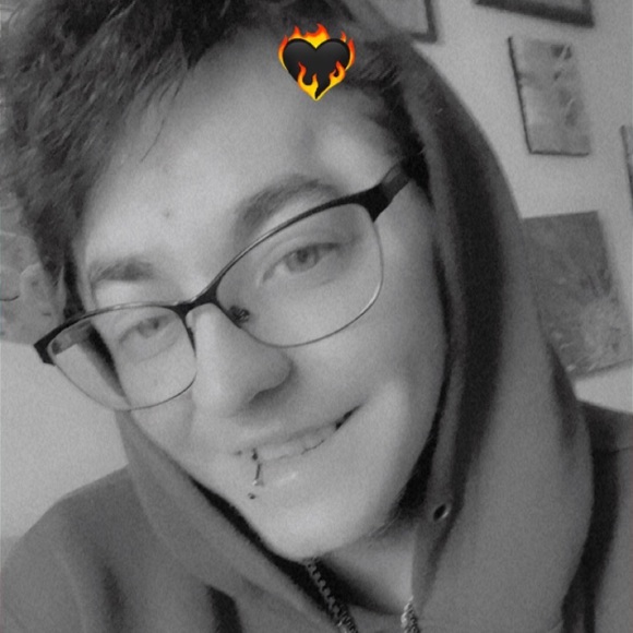 Meet your Posher, Jaysen - Picture 1 of 1